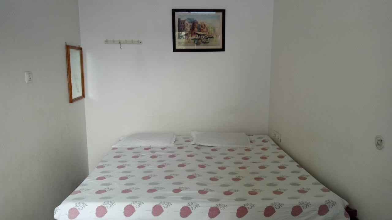 Ishan Paying Guest House Varanasi Eksteriør bilde